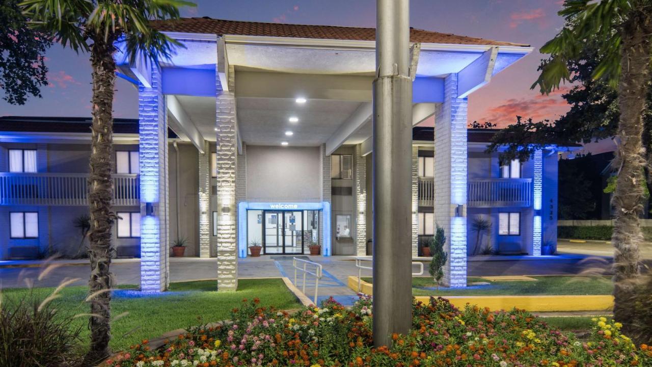 Motel 6-Addison, Tx - Dallas Exterior foto